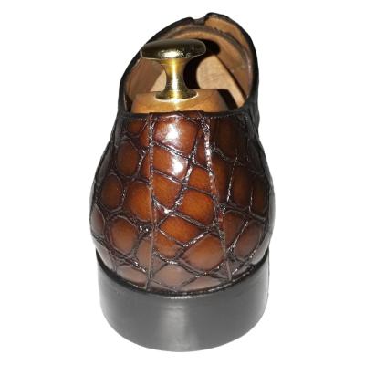 Chaussure richelieu cuir façon croco marron verni : Cesare