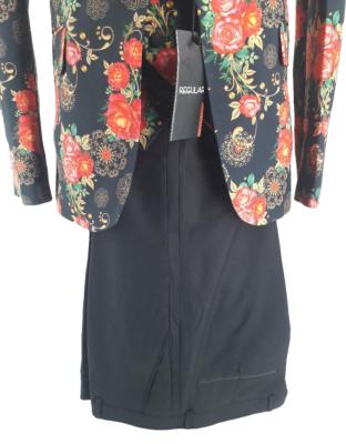 Costume de cérémonie à fleurs rouge et noir : Fiorello