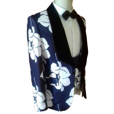 Costume de cérémonie à fleurs bleu et blanc : Leone